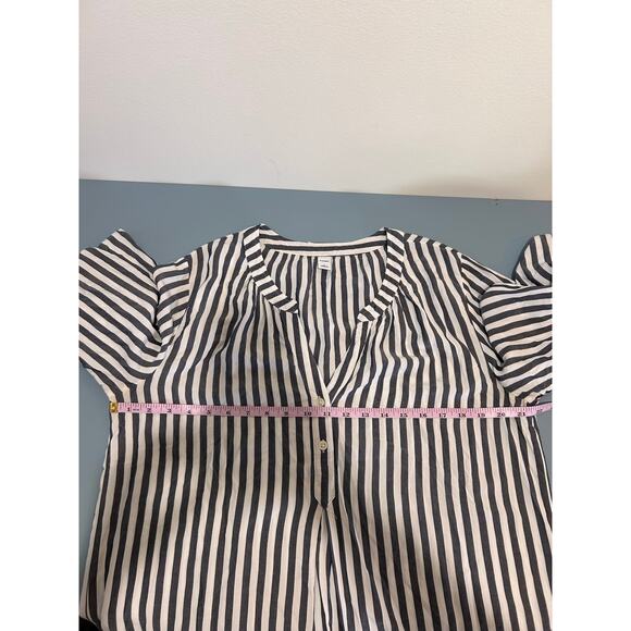 Old Navy striped blouse size L blue and white v neck lightweight - Picture 6 of 8